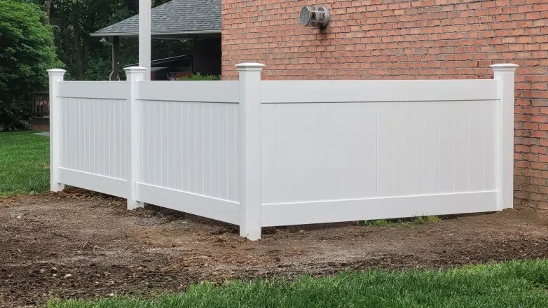 Vinyl fence built by RB Fence
